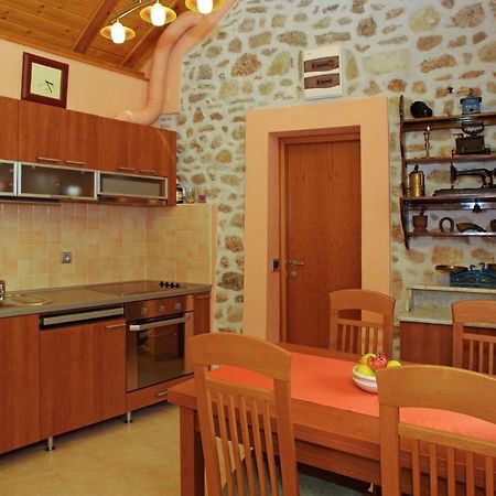 Apartment Menego A2 Bol-Center, Croatia Exterior photo